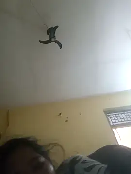 Snapshot of Mansi01 chatting on 10-28-25, 02:59 Mansi01 online show from 10-28-25, 02:59