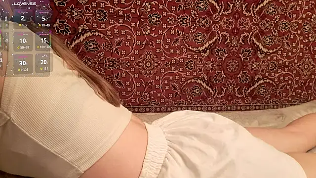 ivetabloom online show from 10-21-25, 05:13