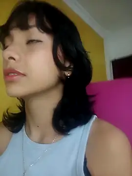 xoxo milk online show from 10-06-25, 05:21