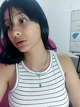 xoxo milk online show from 03-11-26, 07:53