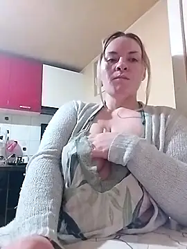 Mommygetnaughty online show from 12-21-25, 04:03