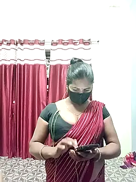 School medam online show from 11-19-25, 03:56