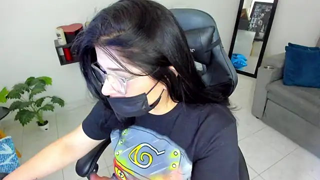 Snapshot of Miel_82 chatting on 10-10-25, 12:26 Miel 82 online show from 10-10-25, 12:26