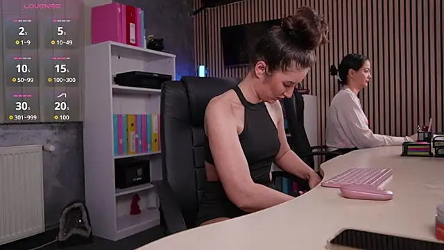 OfficeGirls online show from 02-04-26, 07:20