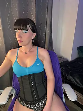 Snapshot of MaciiMayy chatting on 06-16-26, 11:40 MaciiMayy online show from 06-16-26, 11:40