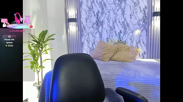 Dulcinea 2 online show from 10-25-25, 06:13