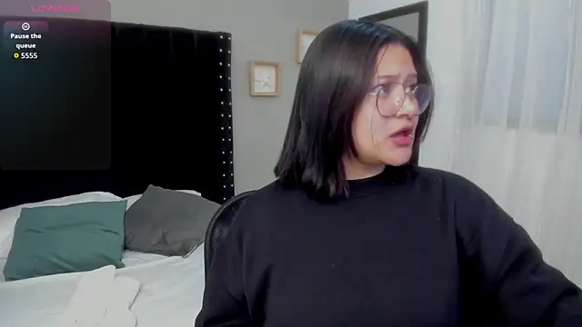 Snapshot of mayukim chatting on 11-05-25, 11:10 mayukim online show from 11-05-25, 11:10