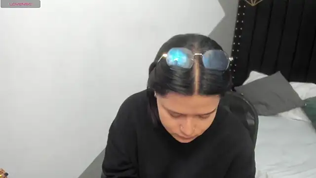 Snapshot of mayukim chatting on 11-06-25, 11:44 mayukim online show from 11-06-25, 11:44