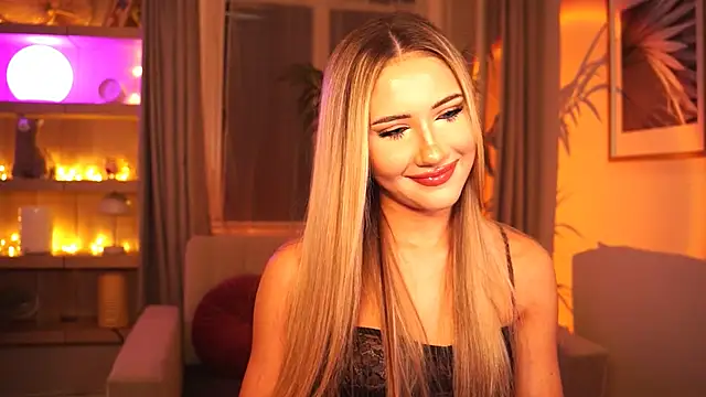 miumiiuu online show from 11-19-25, 04:07