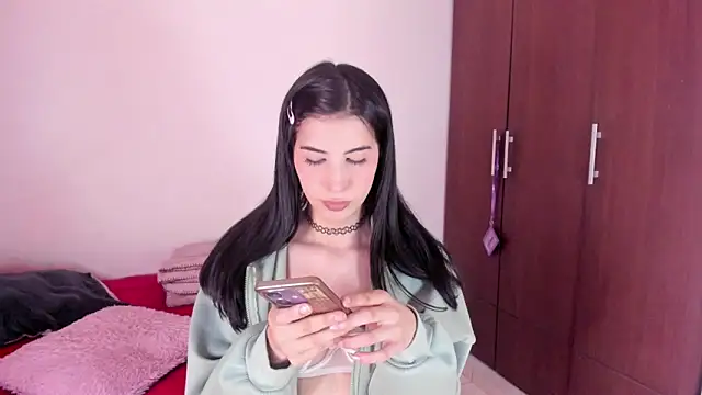 Snapshot of ScarlettRosetti chatting on 12-14-25, 03:12 ScarlettRosetti online show from 12-14-25, 03:12