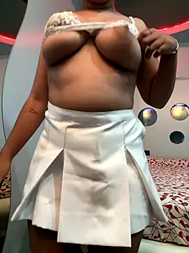 Snapshot of Lolalopez746 chatting on 10-25-25, 06:10 Lolalopez746 online show from 10-25-25, 06:10