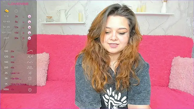 Snapshot of NinelCroft chatting on 10-03-25, 04:20 NinelCroft online show from 10-03-25, 04:20