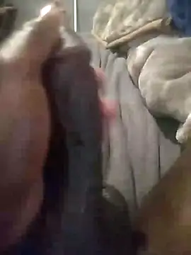 Snapshot of Blackveins32 chatting on 10-27-25, 07:01 Blackveins32 online show from 10-27-25, 07:01