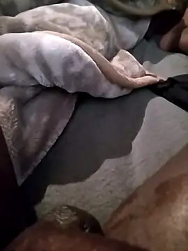 Snapshot of Blackveins32 chatting on 10-31-25, 06:14 Blackveins32 online show from 10-31-25, 06:14