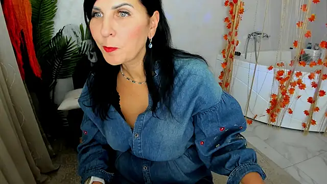 Moon Veloure1 online show from 11-05-25, 04:01