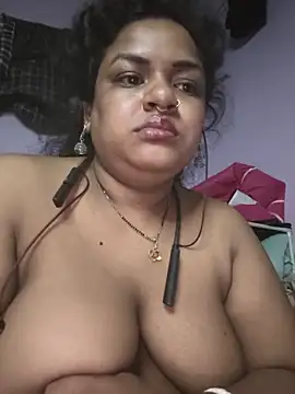 Snapshot of Deborbhavi222 chatting on 06-07-26, 10:13 Deborbhavi222 online show from 06-07-26, 10:13