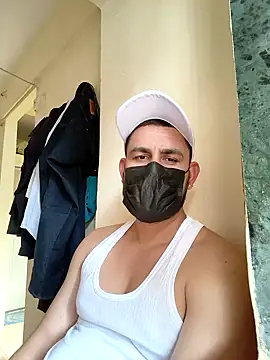 Snapshot of Punjabi27 chatting on 11-20-25, 10:15 Punjabi27 online show from 11-20-25, 10:15