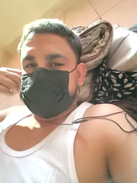 Snapshot of Punjabi27 chatting on 11-28-25, 10:40 Punjabi27 online show from 11-28-25, 10:40