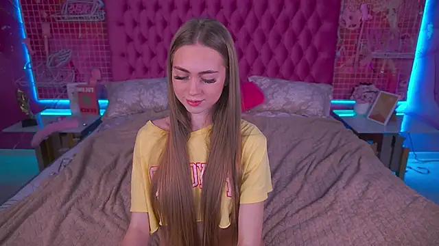 Snapshot of GoGoDream chatting on 11-30-25, 06:50 GoGoDream online show from 11-30-25, 06:50