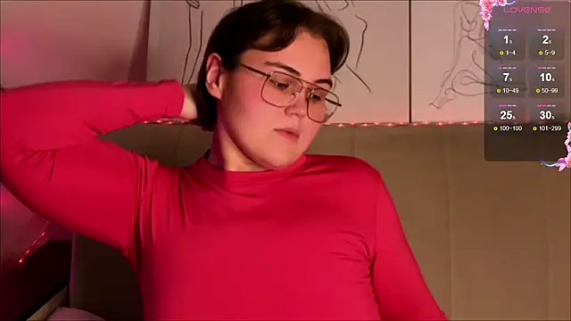 Snapshot of chatting on 09-23-25, 09:45 online show from 09-23-25, 09:45