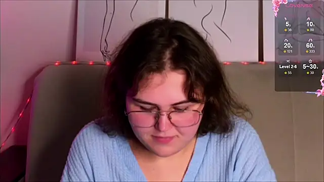 Snapshot of chatting on 09-28-25, 12:54 online show from 09-28-25, 12:54