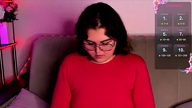 Snapshot of chatting on 11-10-25, 05:39 online show from 11-10-25, 05:39