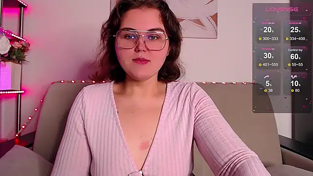 Snapshot of chatting on 11-23-25, 03:50 online show from 11-23-25, 03:50