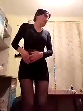 Snapshot of Tariya-40 chatting on 10-04-25, 03:21 Tariya-40 online show from 10-04-25, 03:21