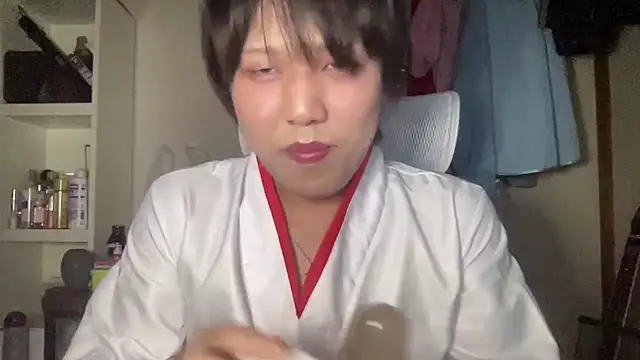 nuu1 221 online show from 10-25-25, 05:51