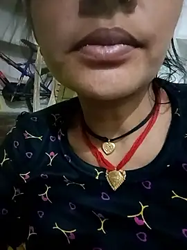 Snapshot of KumariPayal chatting on 11-19-25, 03:01 KumariPayal online show from 11-19-25, 03:01