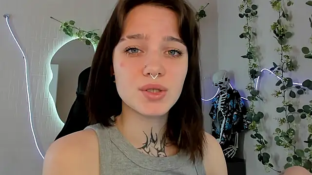 Elastikisss online show from 04-25-26, 08:17