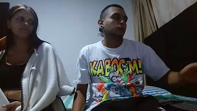 Snapshot of Carlandelli1 chatting on 10-16-25, 03:18 Carlandelli1 online show from 10-16-25, 03:18