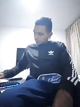 Snapshot of Carlandelli1 chatting on 11-12-25, 03:40 Carlandelli1 online show from 11-12-25, 03:40