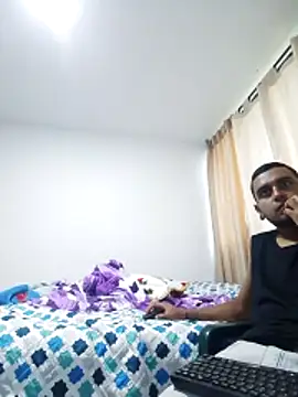 Snapshot of Carlandelli1 chatting on 11-13-25, 10:30 Carlandelli1 online show from 11-13-25, 10:30