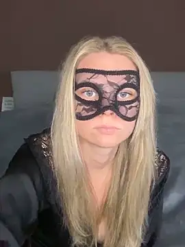 Cherrycolada online show from 09-30-25, 01:16