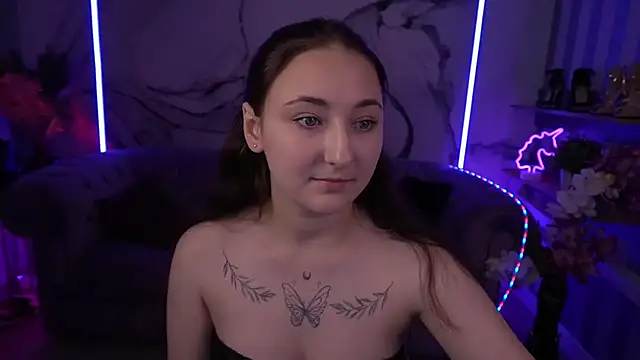 SashaDuvalle online show from 09-29-25, 02:11