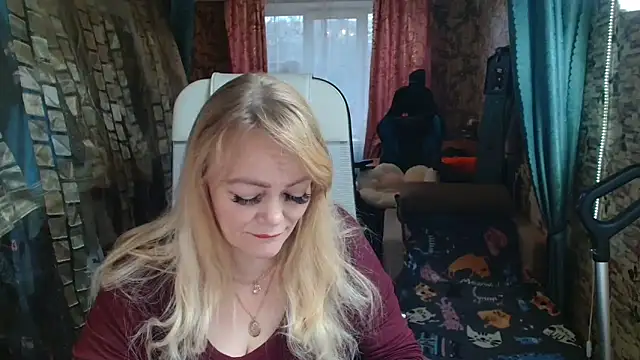 Sweet-blonde online show from 11-10-25, 10:36