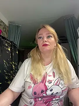 Sweet-blonde online show from 04-22-26, 09:16