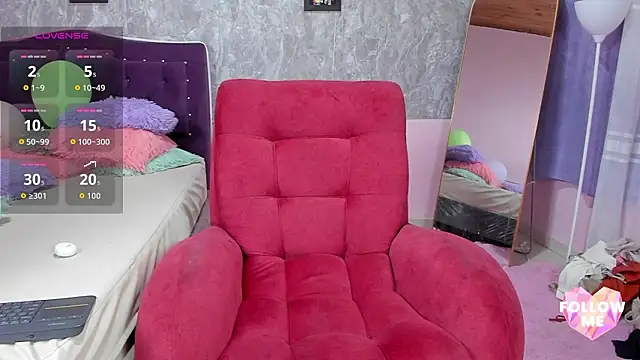 Lauren smiles online show from 02-05-26, 08:24