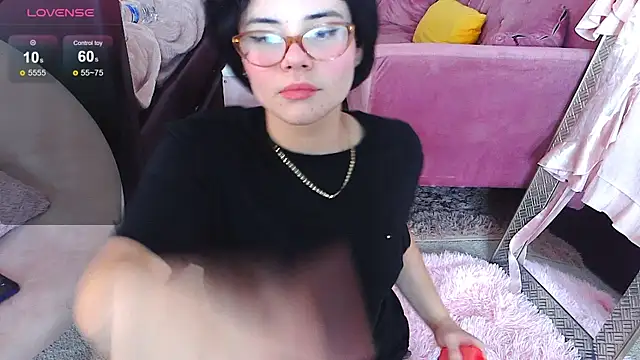 LunaMilav online show from 10-28-25, 12:03