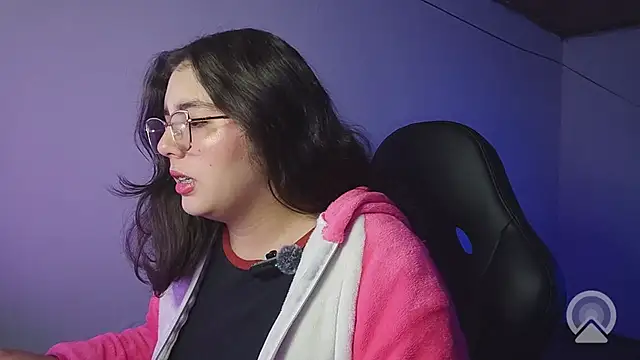 Pao Ly online show from 07-27-26, 01:07