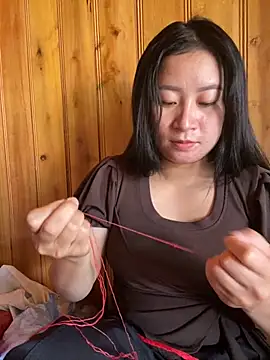 Snapshot of violet-00 chatting on 10-10-25, 05:06 violet-00 online show from 10-10-25, 05:06