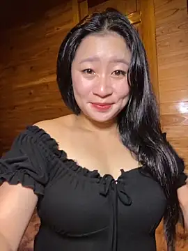 Snapshot of violet-00 chatting on 11-07-25, 01:00 violet-00 online show from 11-07-25, 01:00