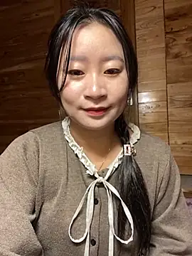 Snapshot of violet-00 chatting on 11-26-25, 01:39 violet-00 online show from 11-26-25, 01:39