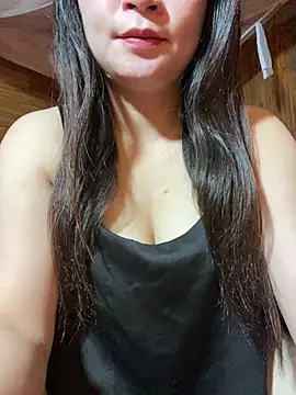 violet-00 online show from 05-15-26, 11:34