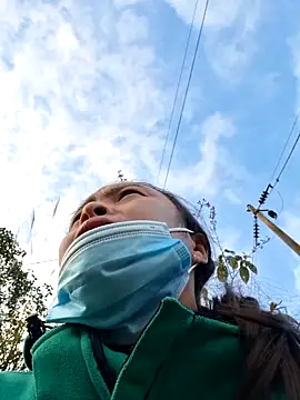 xuxulovezz online show from 11-24-25, 12:21