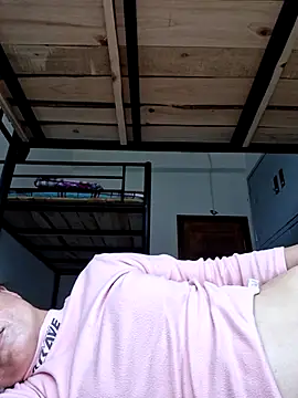 xuxulovezz online show from 04-19-26, 05:18