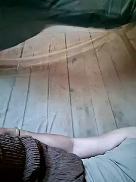 xuxulovezz online show from 04-21-26, 07:36