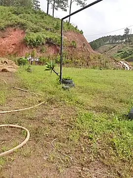 Snapshot of Helen-Tran chatting on 11-21-25, 03:27 Helen-Tran online show from 11-21-25, 03:27