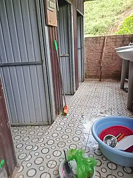 Snapshot of Helen-Tran chatting on 11-25-25, 06:02 Helen-Tran online show from 11-25-25, 06:02